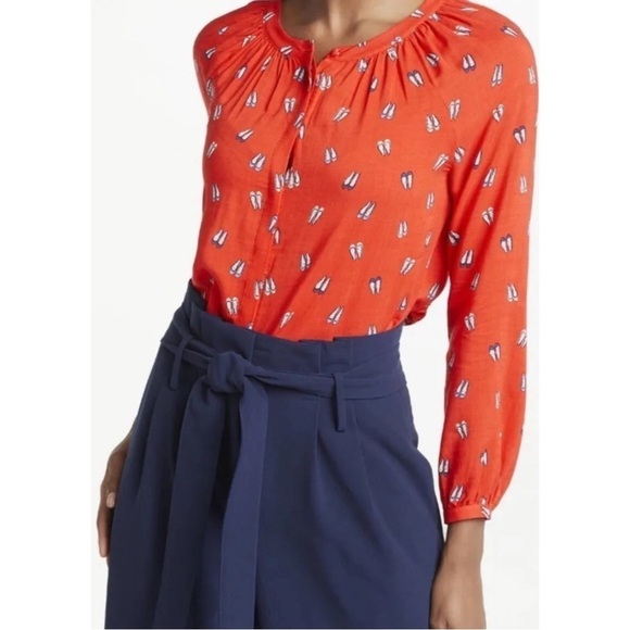 Boden Paris Blouse in Red with Ballet Flats Shoe Print Long Sleeve sz US 6 UK 10 - Picture 5 of 9
